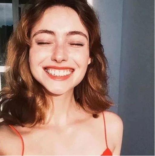 缺半个牙的女网红,揭秘缺牙网红的独特魅力